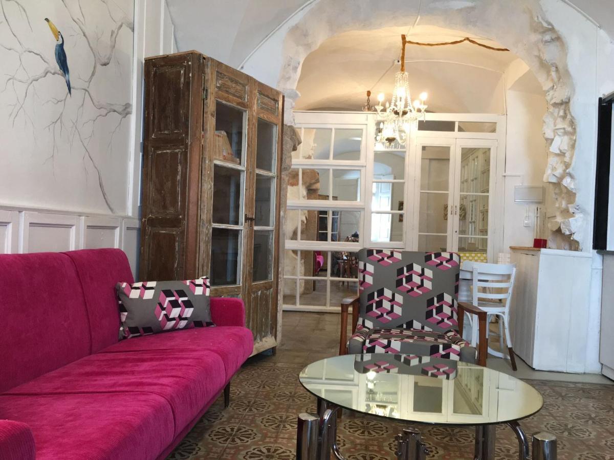 Caces Apartamentos Tukasa Vintage מראה חיצוני תמונה